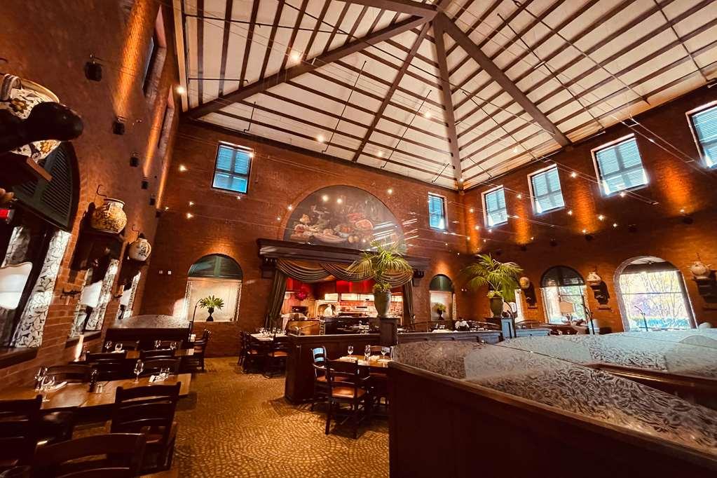O.Henry Hotel Ґрінсборо Ресторан фото